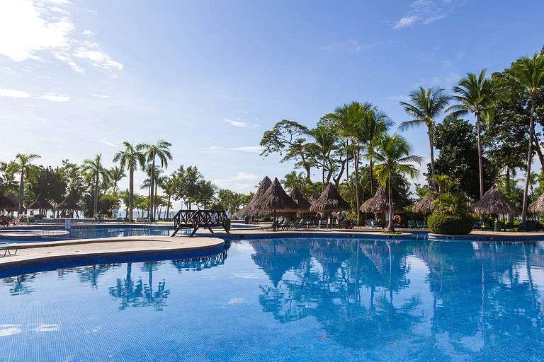 9 Best Luxury Eco-Resorts in Costa Rica: Paradise Meets Sustainability (2024)